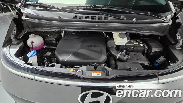 Hyundai Staria — Фото автомобиля 9