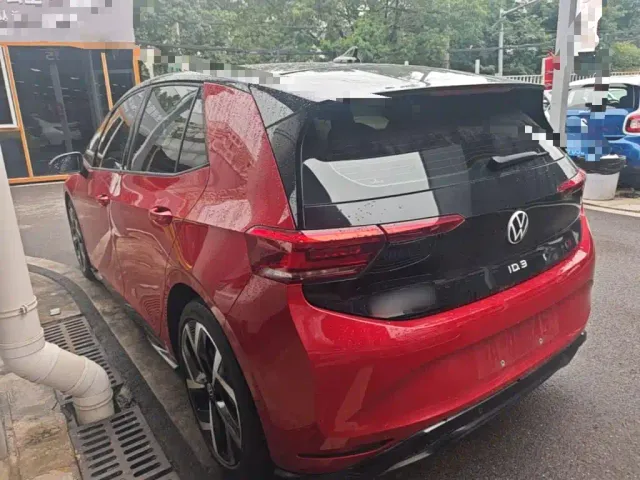 Volkswagen ID.3 — Фото автомобиля 4