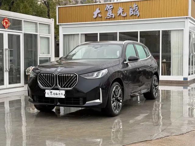 Фотография автомобиля — BMW X3