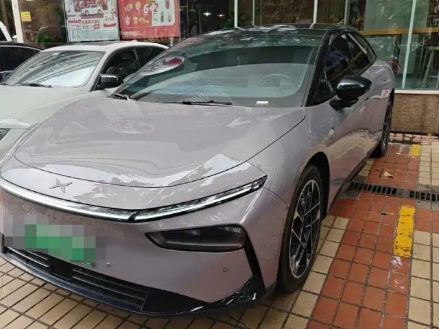 Xpeng P7+ — Фото автомобиля 3