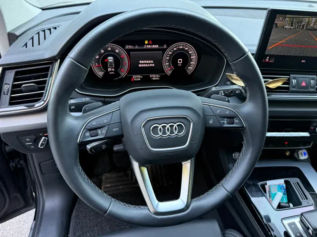 Audi Q5L — Фото автомобиля 8