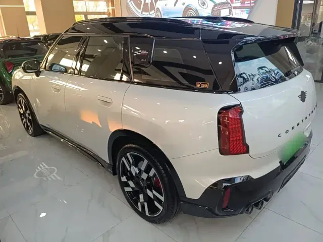 MINI JCW COUNTRYMAN — Фото автомобиля 4