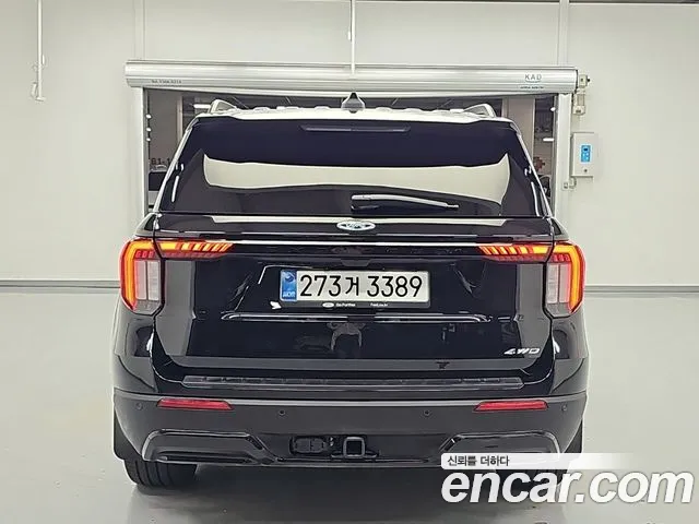 Ford Explorer 6th Gen — Фото автомобиля 3