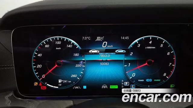Mercedes-Benz E-Class — Фото автомобиля 8
