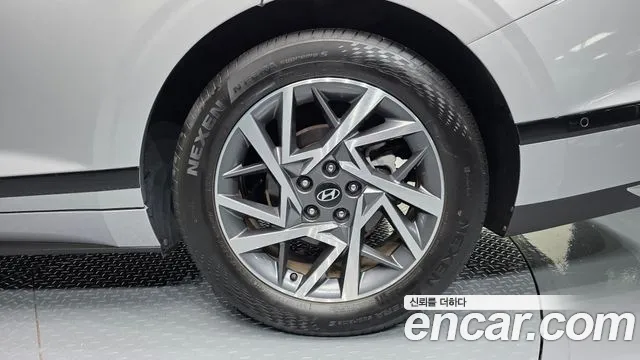 Hyundai Grandeur GN7 — Фото автомобиля 6