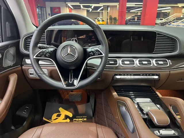 Mercedes-Benz GLE-Class — Фото автомобиля 14