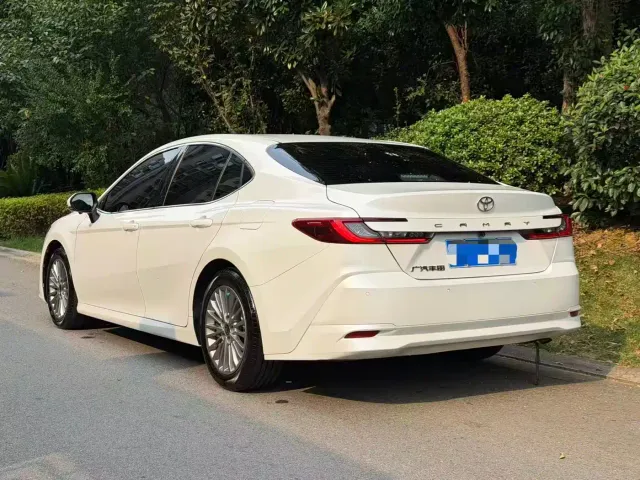 Toyota Camry — Фото автомобиля 4