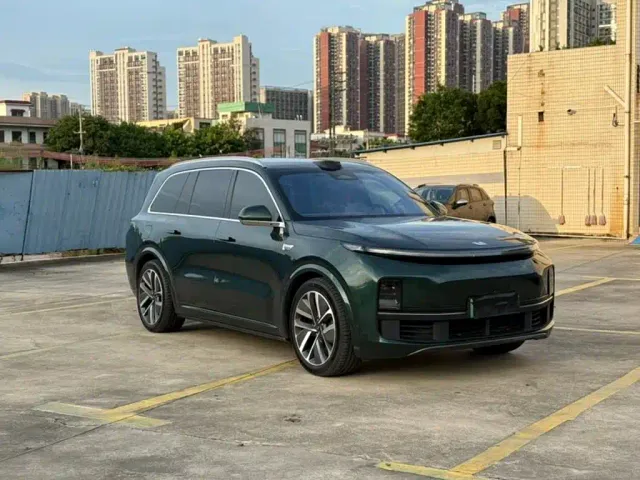 Li Auto L9 — Фото автомобиля 3
