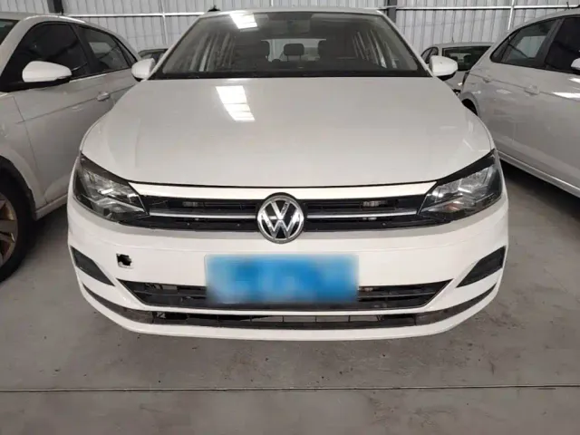 Volkswagen Polo — Фото автомобиля 2