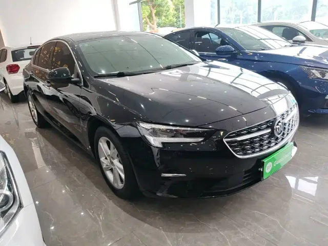 Buick Regal — Фото автомобиля 3