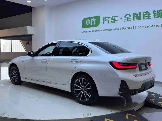 BMW 3 Series — Фото автомобиля 4