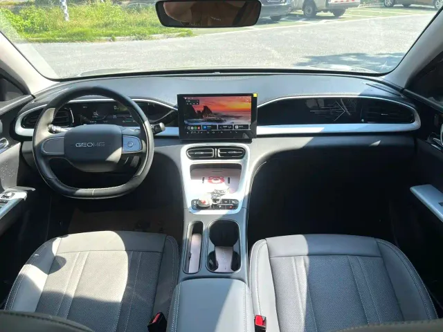 Geely Starry Wish — Фото автомобиля 5