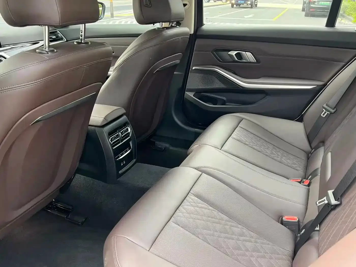BMW BMW i3 2022 eDrive 35 L — Фото автомобиля 12