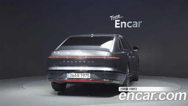 Hyundai Grandeur — Фото автомобиля 4