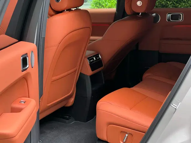 Li Auto L6 — Фото автомобиля 7