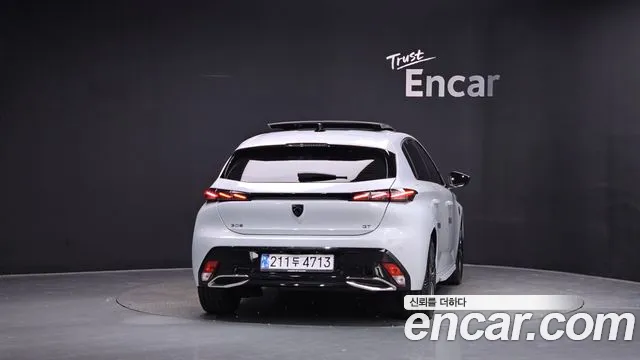 Peugeot 308 — Фото автомобиля 3