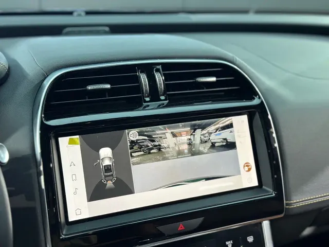 Jaguar XEL — Фото автомобиля 13