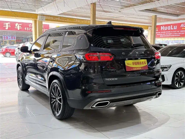 Chery Tiggo 8 — Фото автомобиля 4
