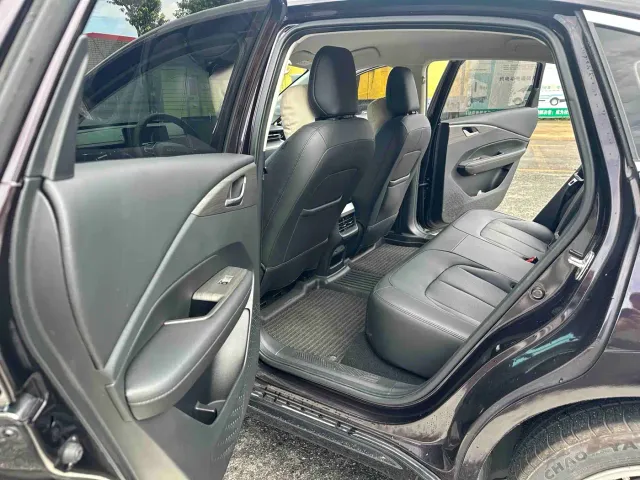 Wuling Starlight — Фото автомобиля 14