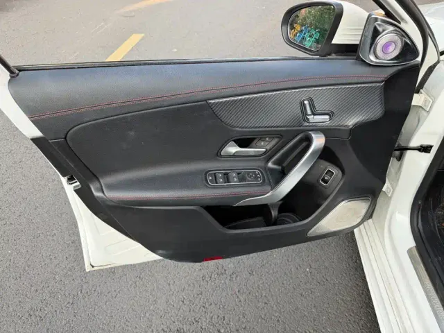 Mercedes-Benz A-Class — Фото автомобиля 6