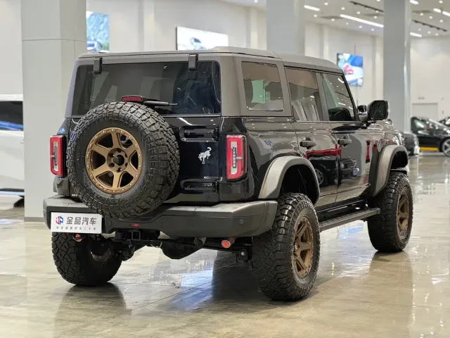 Ford Bronco — Фото автомобиля 4