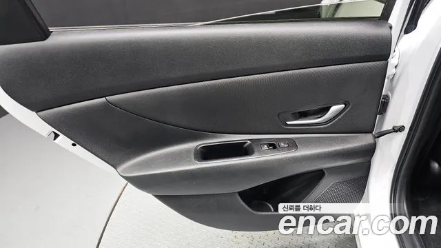 Hyundai Avante CN7 — Фото автомобиля 14