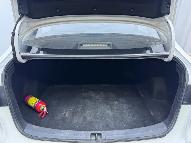 Toyota Corolla — Фото автомобиля 12