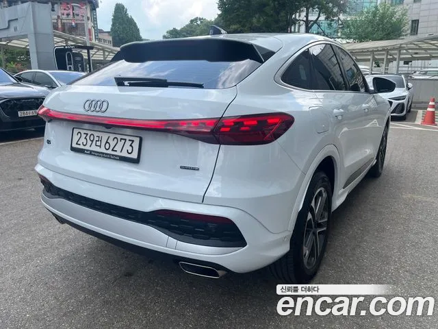 Audi Q5 40 TFSI quattro Sportback Advanced — Фото автомобиля 2