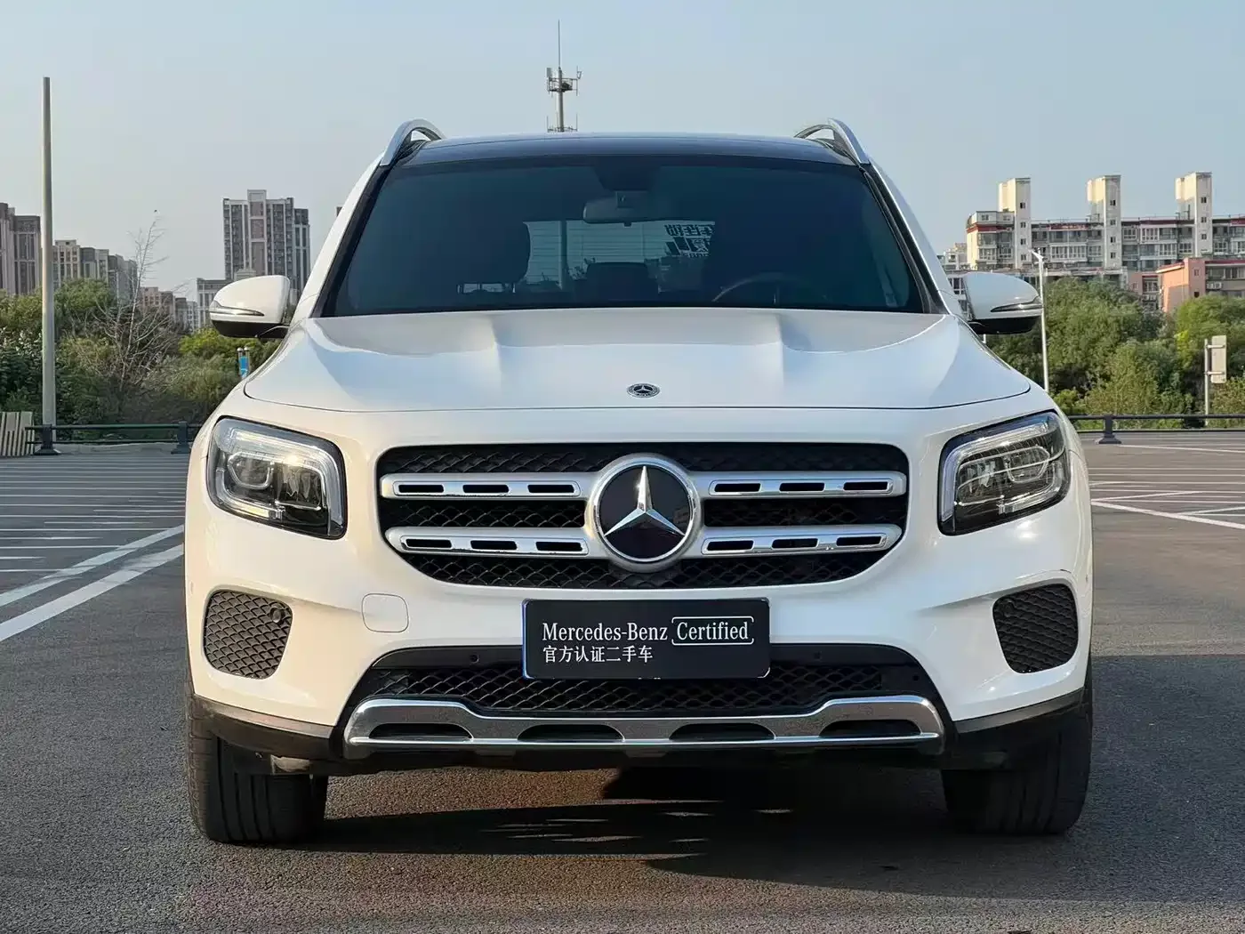 Mercedes-Benz Mercedes-Benz GLB 2022 Model GLB 200 Fashion Edition — Фото автомобиля 2