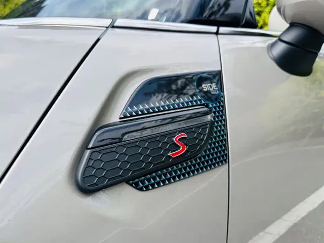MINI Hatch — Фото автомобиля 18