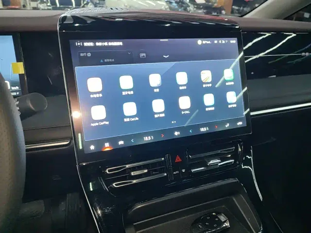 GAC Trumpchi M8 — Фото автомобиля 12