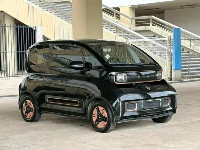 Baojun KiWi EV — Фото автомобиля 3
