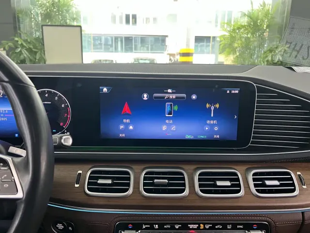 Mercedes-Benz GLE-Class — Фото автомобиля 11