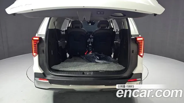 Kia Carnival Generation 4 — Фото автомобиля 20