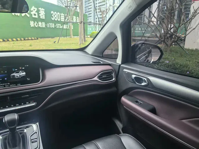 GAC Trumpchi M6 — Фото автомобиля 15