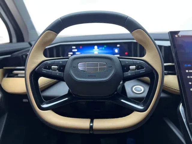 Geely Boyue L — Фото автомобиля 11