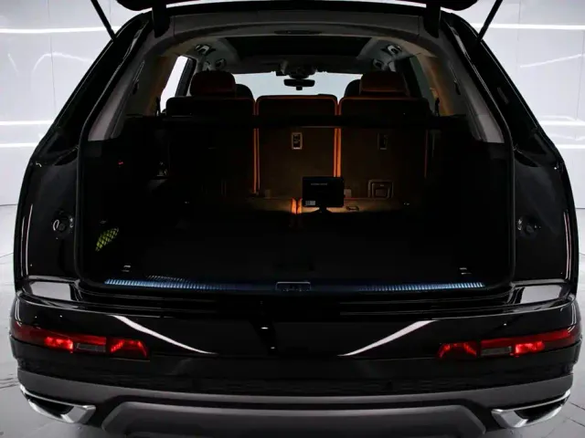 Audi Q7 — Фото автомобиля 19