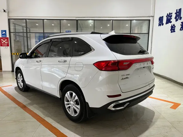 Haval M6 — Фото автомобиля 6