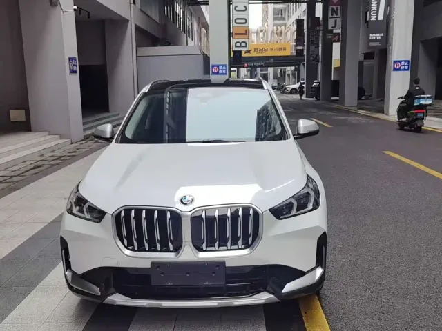 BMW X1 — Фото автомобиля 6