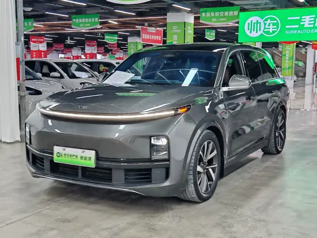 Фотография автомобиля — Li Auto L8