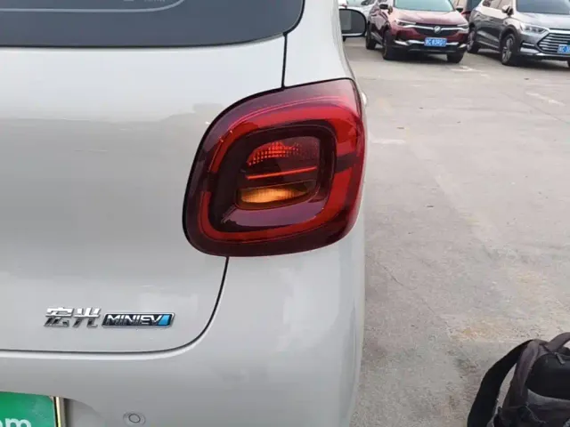 Wuling Hongguang Mini EV — Фото автомобиля 7