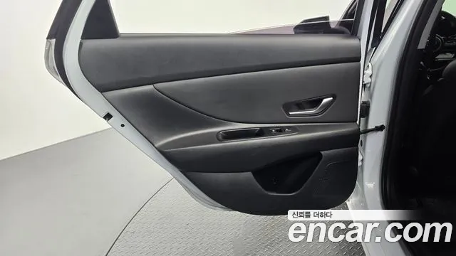 Hyundai Avante CN7 — Фото автомобиля 14