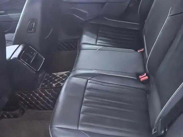 Volkswagen Passat — Фото автомобиля 7