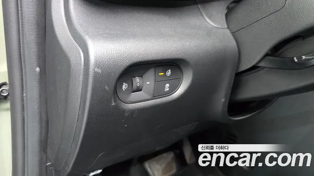 Hyundai Casper Casper Turbo Essential — Фото автомобиля 16