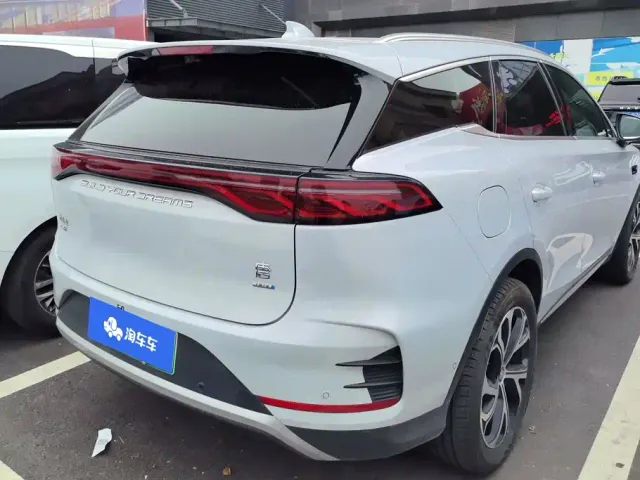BYD Tang — Фото автомобиля 3