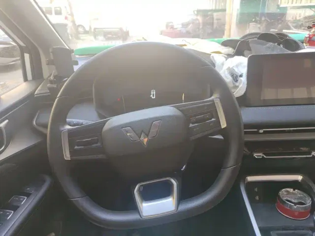 Wuling Jiachen — Фото автомобиля 2