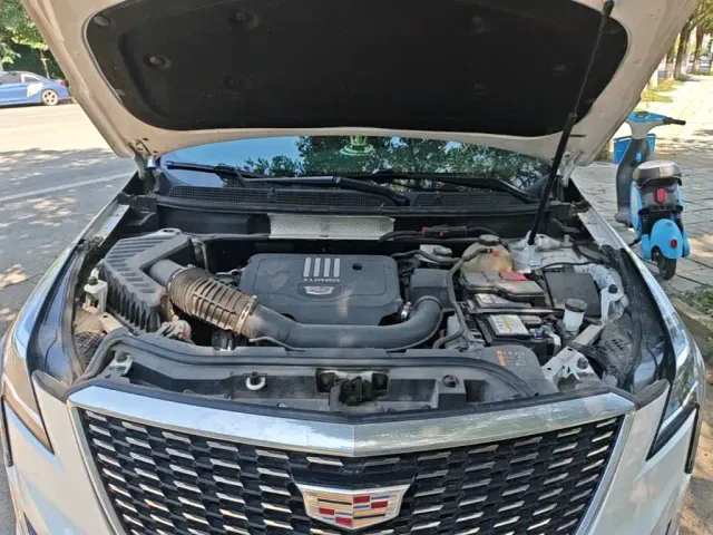 Cadillac XT5 — Фото автомобиля 16