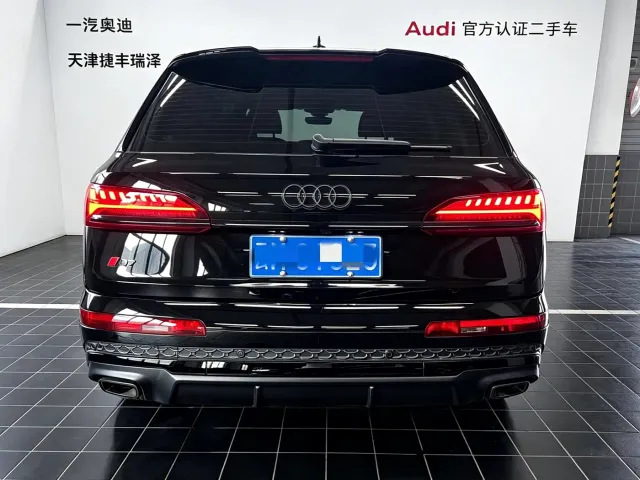 Audi Q7 — Фото автомобиля 6