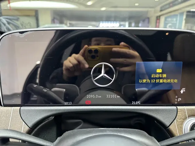 Mercedes-Benz E-Class — Фото автомобиля 17