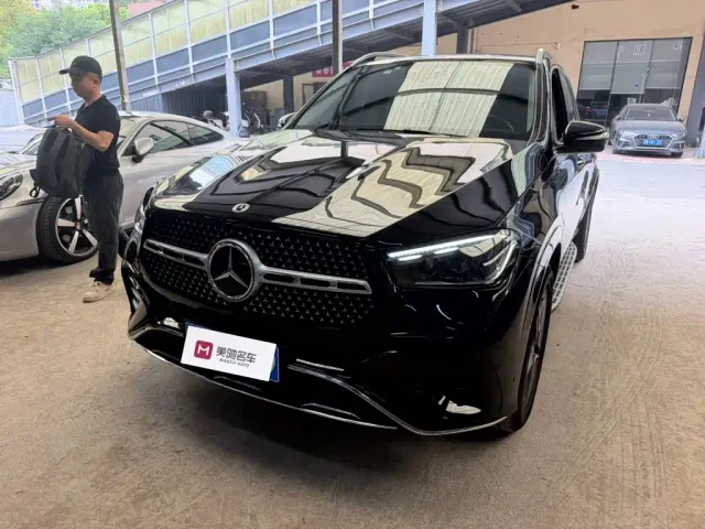 Фотография автомобиля — Mercedes-Benz GLE-Class